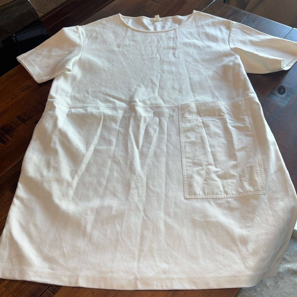 Casual White Dress with Pocket